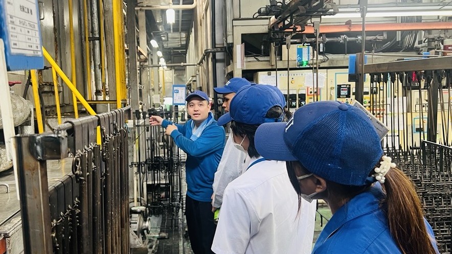 高校生が工場見学に来てくれました！